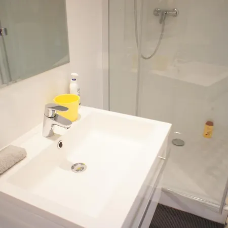 Ze Perfect Place - Superbe Vieux - Calme Et Climatise Apartman *